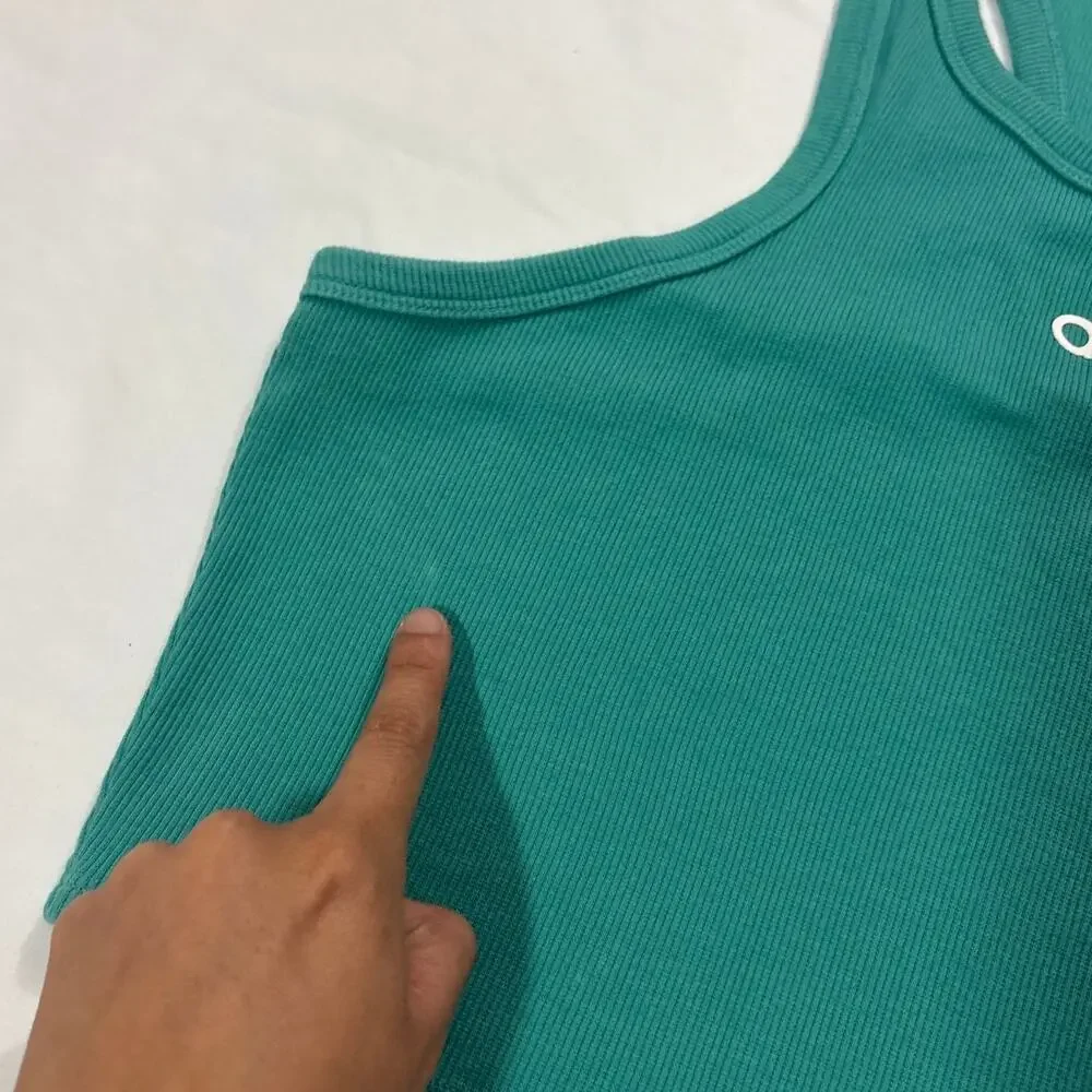 Alo Yoga Wonens Medium Aspire Crop Tank Tea Ribbed Cropped Fit Gym Outdoors